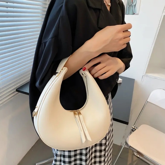 Vintage Style Off White Premium Vegan Small Leather Top Handle Shoulder Bag - Picture 2 of 7